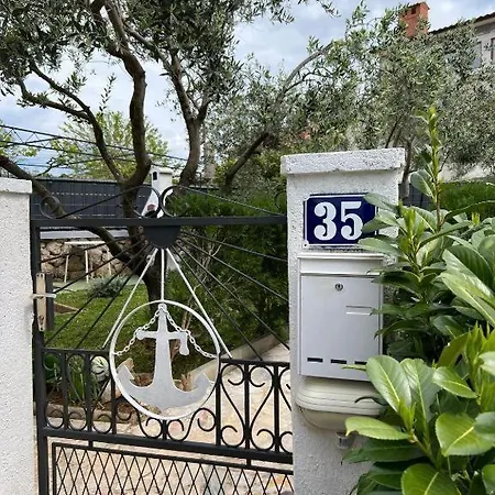 Bernarda Apartament Skrbčići